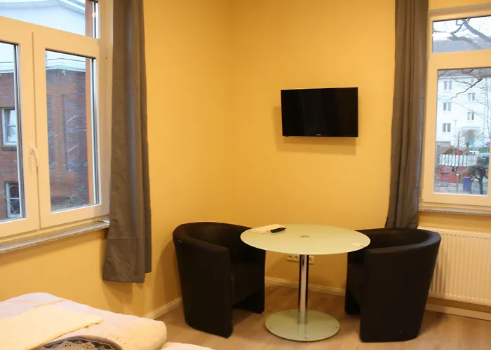 M&m - Harburg Hotel 2*